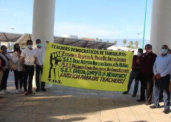 Exigen teachers que la SET respete su antigüedad