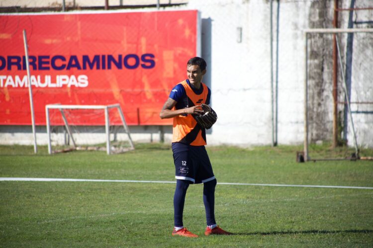 Correcaminos va por el triunfo a Cimarrones