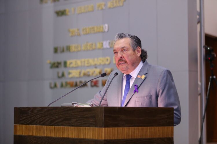 Presenta Gustavo Cárdenas iniciativa en beneficio de grupos vulnerables