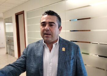 Solicita Diputado aplazar cambio de placas vehiculares por sexenio