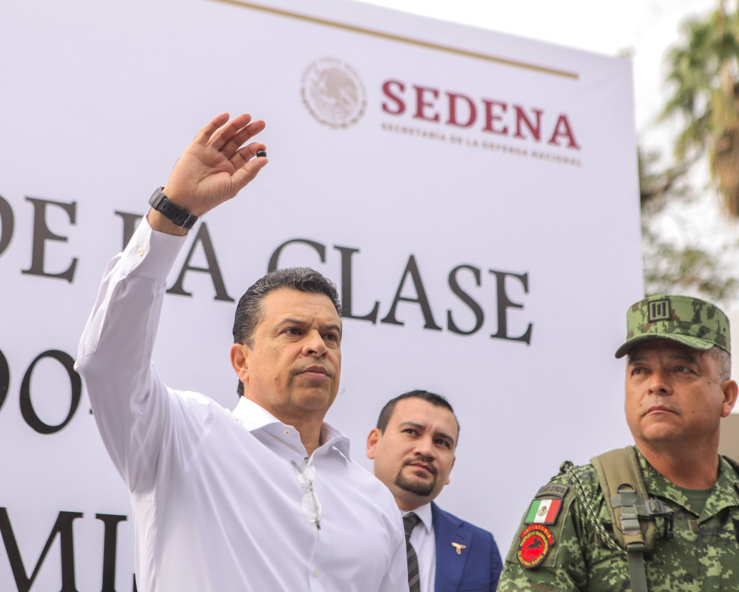 Asiste Lalo Gattas a sorteo del Servicio Militar
