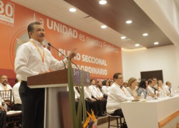 Mi compromiso es y será siempre con el magisterio: Rigoberto Guevara