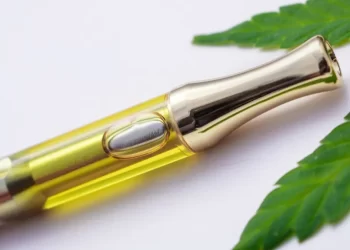 Venden en Facebook pontente droga en forma de vaporizador