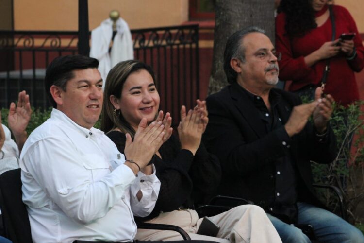 En favor de actos culturales que contribuyen a la reconstrucción del tejido social
