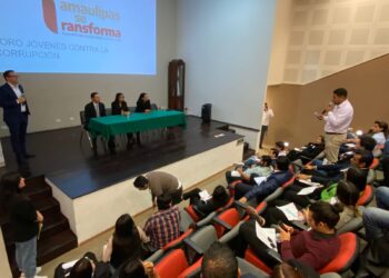 Realiza Contraloría foro “Jóvenes contra la corrupción”.
