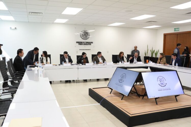 Desahoga Diputación Permanente más de 40 acciones legislativas y convoca a sesión extraordinaria