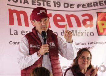 Entrega JR el corazón en la elección