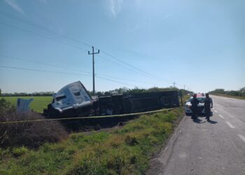 Se registra volcadura en carretera San Fernando- Reynosa
