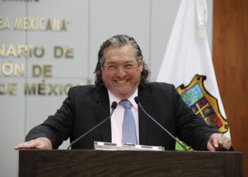 Impulsa Gustavo Cárdenas políticas públicas en materia de educación