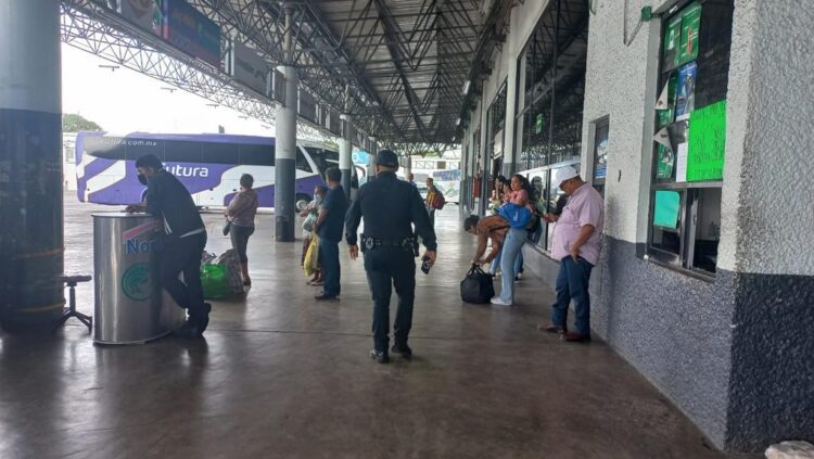 Vigilancia permanente de la Guardia Estatal en centrales de autobuses