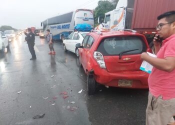  Circulación lenta en Carretera Victoria-Monterrey por choque