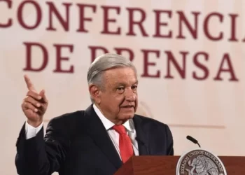 AMLO a la defensa de Trump