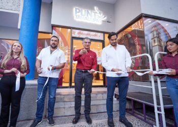 Gobernador visita exposición de Reynosa en «Punto Tamaulipas