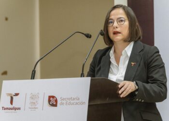 Gobierno cumple con las y los maestros en el Día Mundial del Docente
