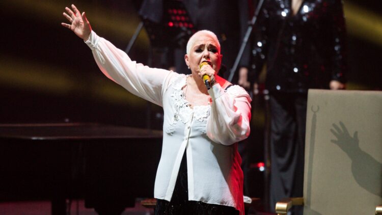 Lupita D´Alessio se despide con «Gracias tour»