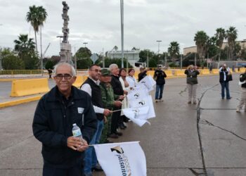 Aduana de Matamoros, INM y autoridades dan “banderazo” al programa “Héroes Paisanos”