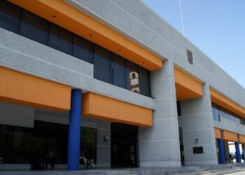 Falsa alarma de amenaza de bomba en el teatro Amalia