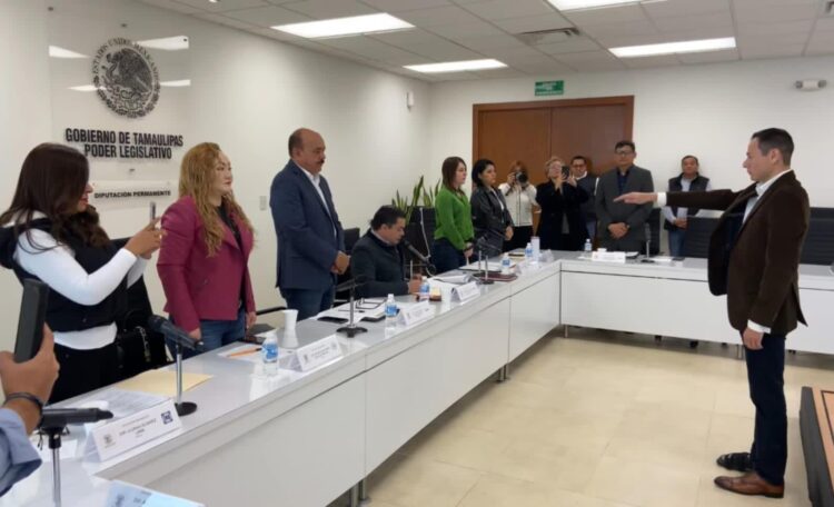 Toma Protesta el Diputado Raúl Rodrigo Pérez Luévano en la LXV Legislatura del Congreso Local