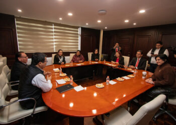 Fortalece Rector vínculos con legisladores federales