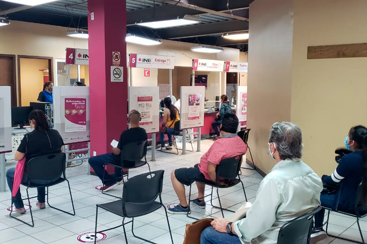 A la Marina, aeropuertos de Matamoros y Loreto