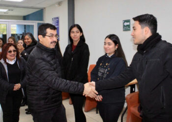 Dialoga Dámaso Anaya con universitarios de Río Bravo y Valle Hermoso