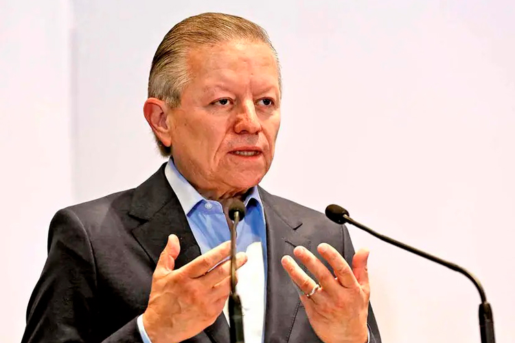 Arturo Zaldívar niega haber influido en los jueces
