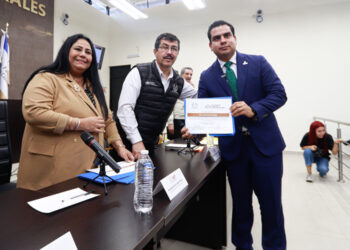 Sostiene Rector encuentro con universitarios de la FADYCS-UAT