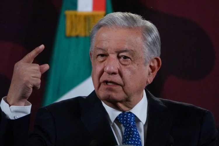 AMLO confirma muerte de cuatro elementos del Ejército por emboscada en Aguililla