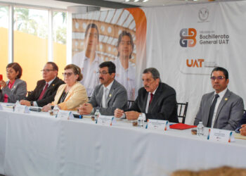 Impulsa Dámaso Anaya la transformación del bachillerato de la UAT
