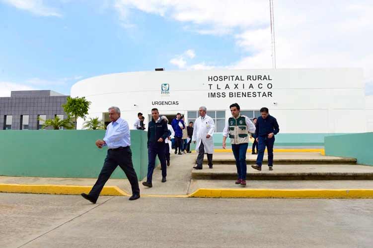 AMLO confirma muerte de cuatro elementos del Ejército por emboscada en Aguililla