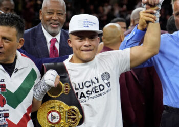 ‘Pitbull’ Cruz ‘mordió’ sin piedad a Rolly Romero