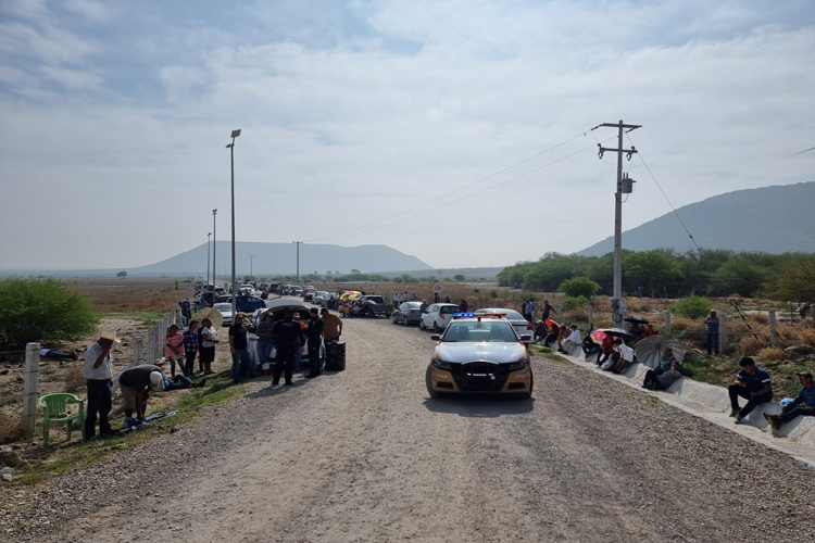 Protestan ejidatarios en Parque Eólico Mesa La Paz
