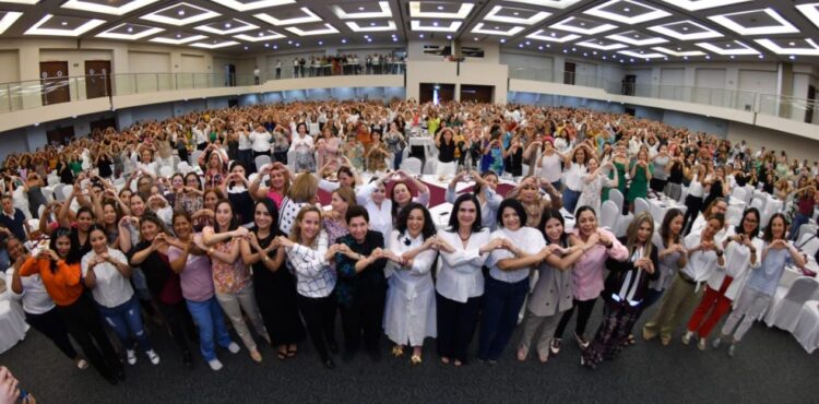 Mujeres de Tampico respaldan a Olga Sosa rumbo al Senado