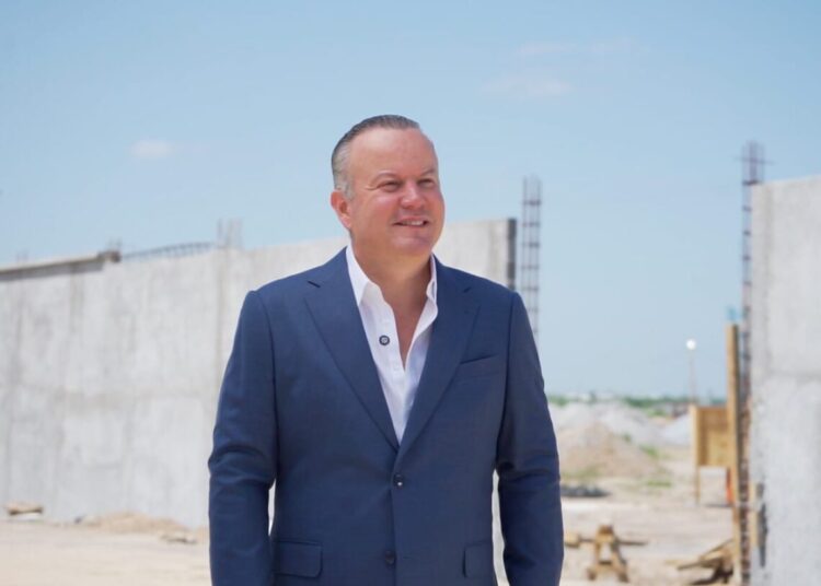 Impulsará Carlos Canturosas comercio en Nuevo Laredo
