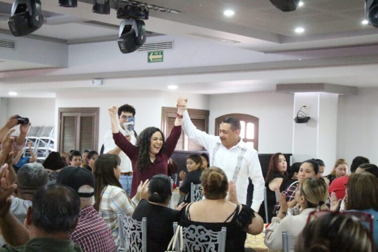 Los padres de familia de Matamoros, respaldan a Olga Sosa, como su candidata al Senado