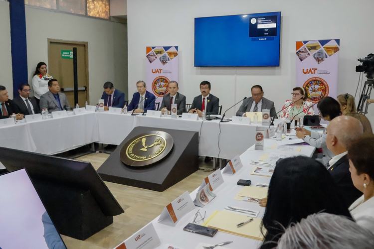 Fortalece la UAT su plan de trabajo institucional