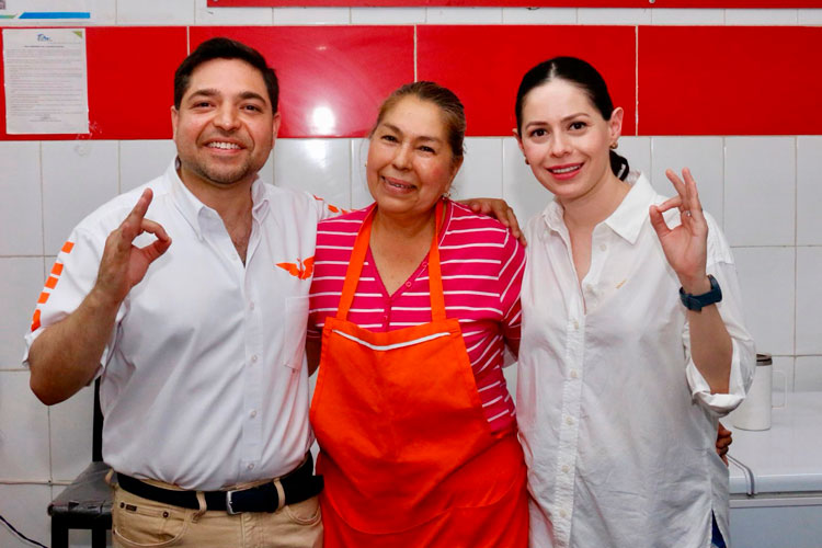 Locatarios del Mercado Argüelles abrazan un Victoria Diferente con Luis Torre