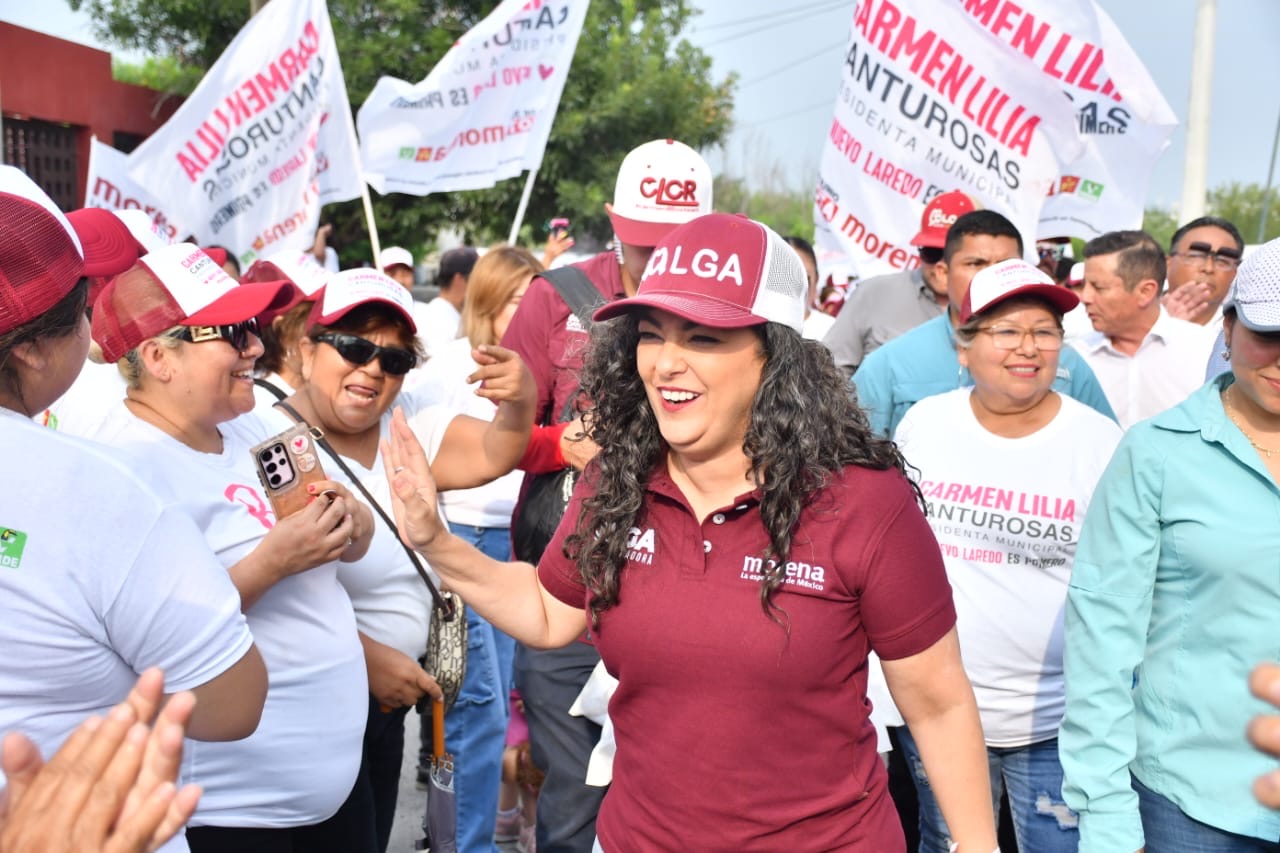 Desarrollo con bienestar en Nuevo Laredo informa Olga Sosa en recorrido con Carmen Lilia Canturosas