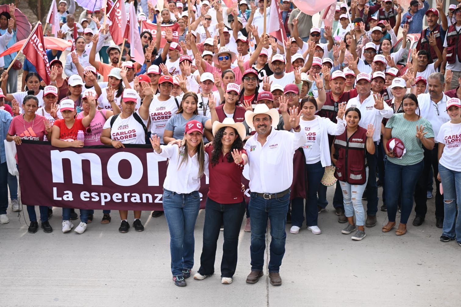 Familias de Llera muestran su respaldo a los candidatos de Morena Olga Sosa y Carlos Flores