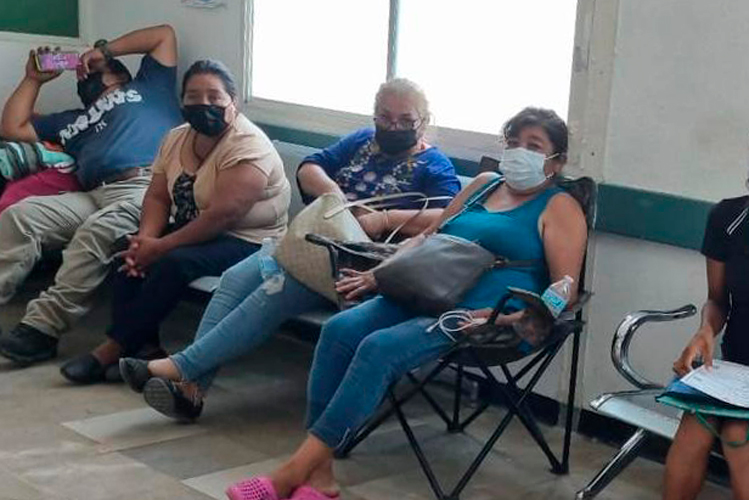 Abren áreas de hospitales por ola de calor
