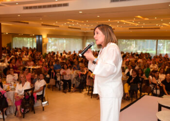 Con las mujeres Tampico seguirá brillando: Rosa González