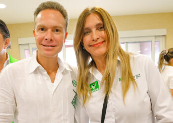 Felicita Manuel Velasco Coello a Maki Ortiz
