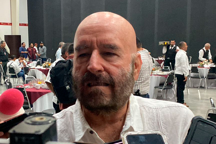 Restablecen el 77% del suministro de agua en zona sur