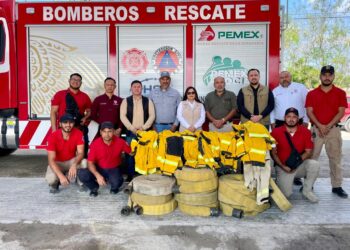 Reciben Bomberos de San Fernando equipo para combatir incendios
