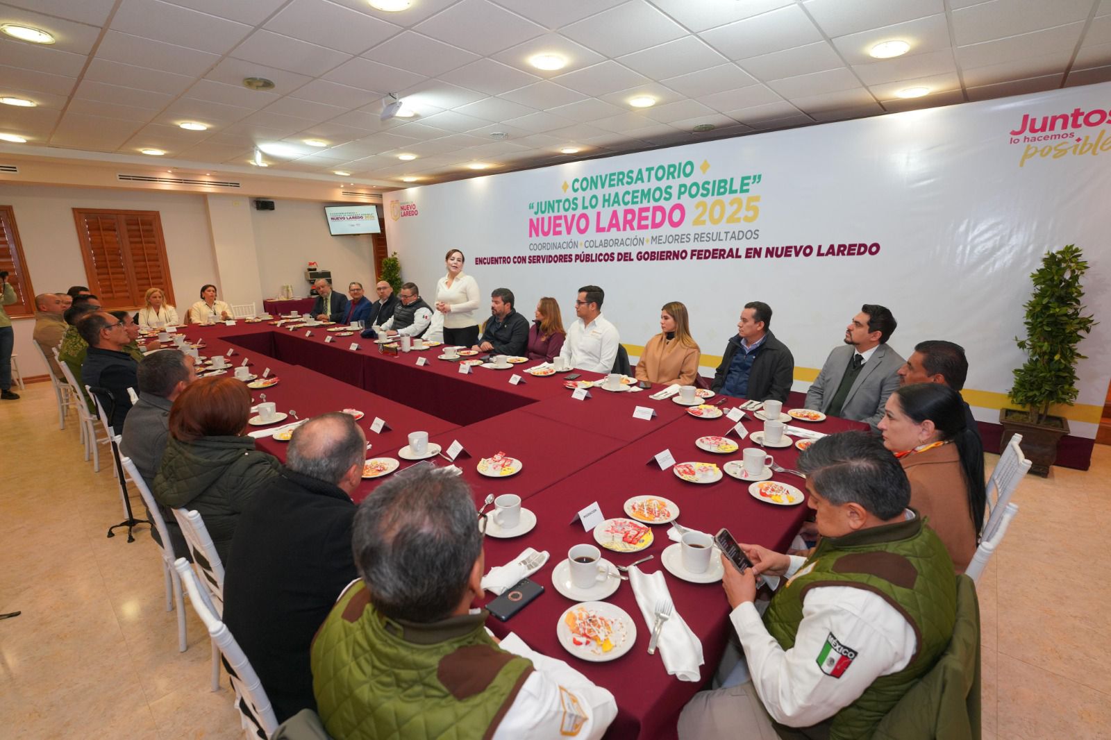 Pacta Alcaldesa y funcionarios Federales “Bienestar en Nuevo Laredo”