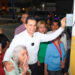 Cumple Municipio a vecinos de la Enrique Cárdenas con alumbrado