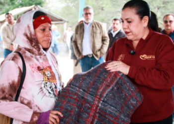 Facilitan pago de derechos vehiculares y entrega de placas a tamaulipecos en Nuevo León