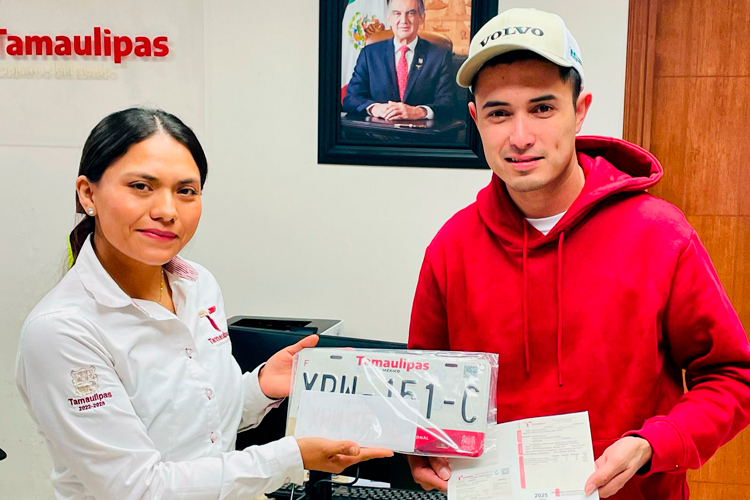 Facilitan pago de derechos vehiculares y entrega de placas a tamaulipecos en Nuevo León