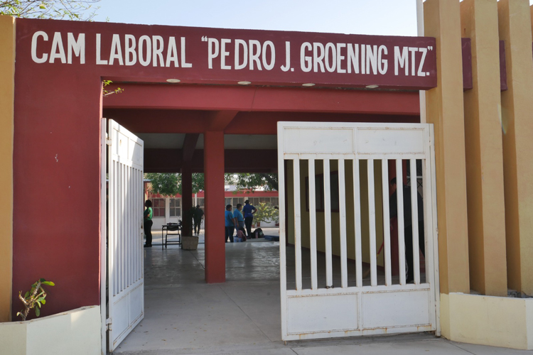 Capacita BANXICO a estudiantes de la UPV en finanzas y negocios