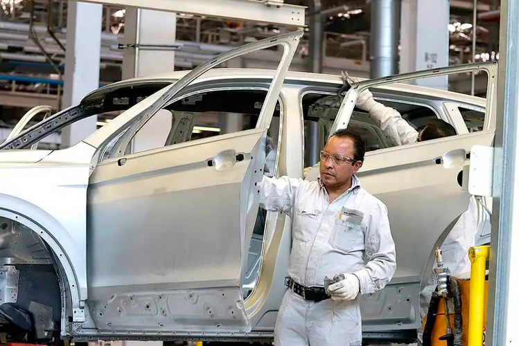 Autos del T-MEC libran aranceles… por ahora